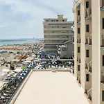 Hotel Strand Hotell 3*
