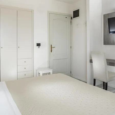 Hotel Strand Otel