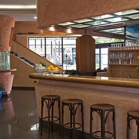 Hotel Strand Hotel 3*