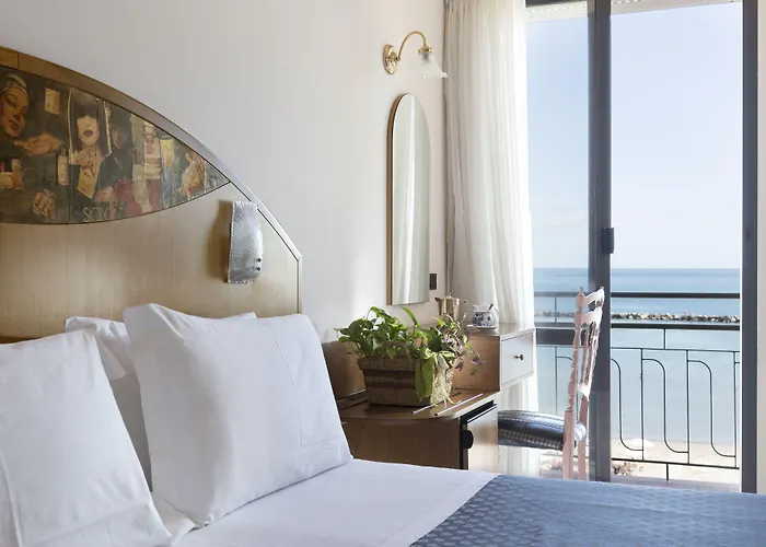 Hotel Strand Hotel 3*