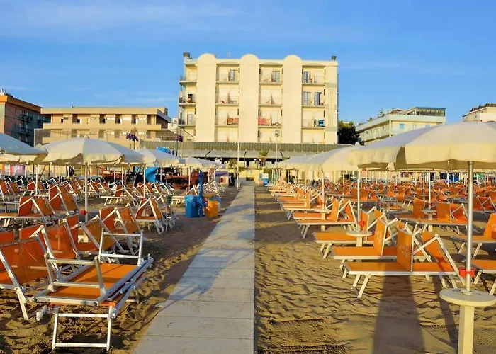 Hotel Strand Hotel 3*